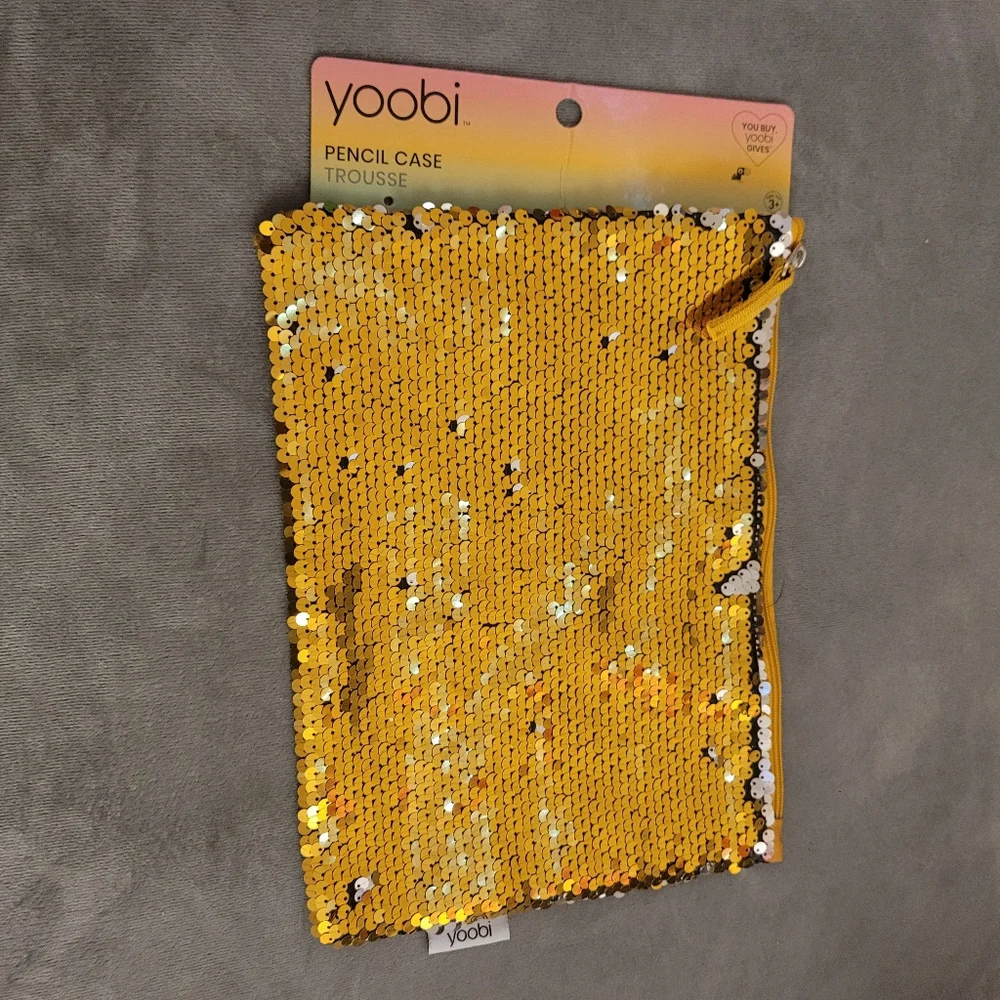 Sparkling Gold pouch by Yoobi.